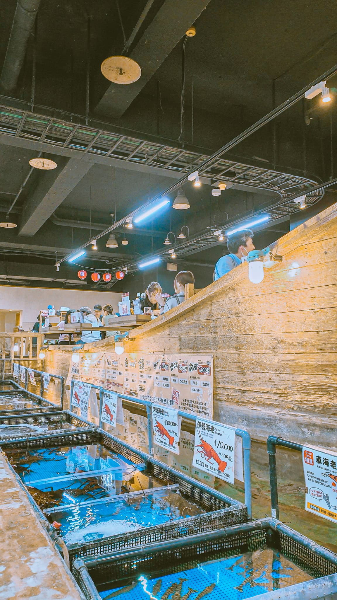 ZAUO Fishing Restaurant Interior.