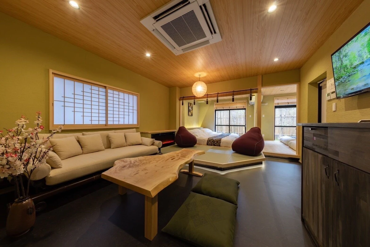 Takenoya: Luxury Traditional Hotel in Namba, Osaka. Where to stay in Osaka. 