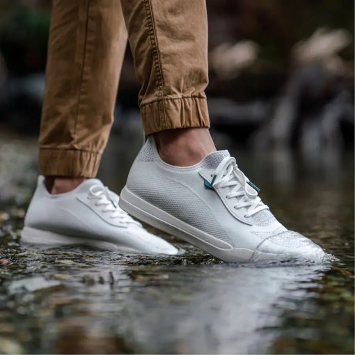 Vessi Shoes - comfy travel shoes for your trip to Japan