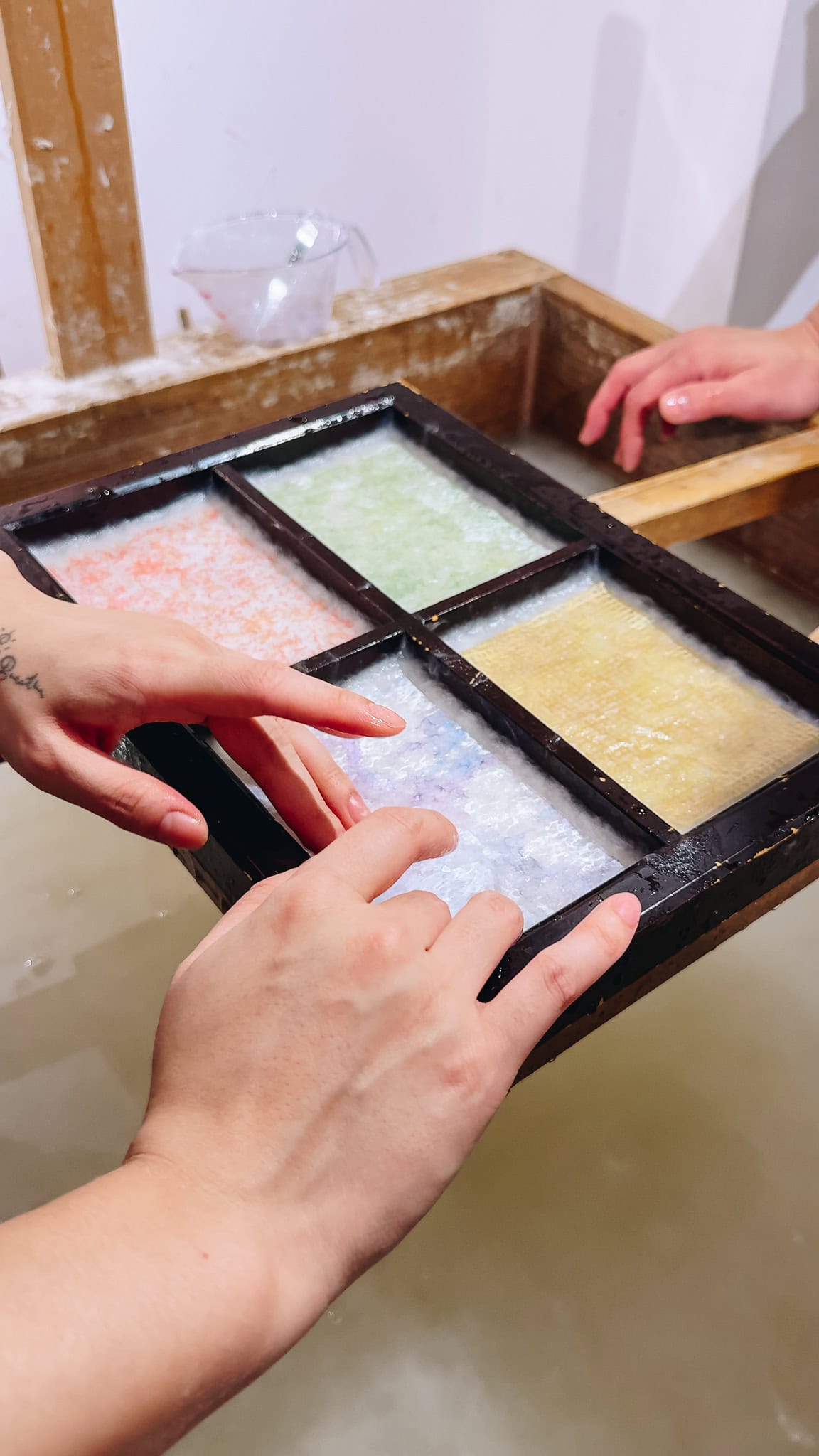 A fun crafty experience in Tokyo, make your own washi paper