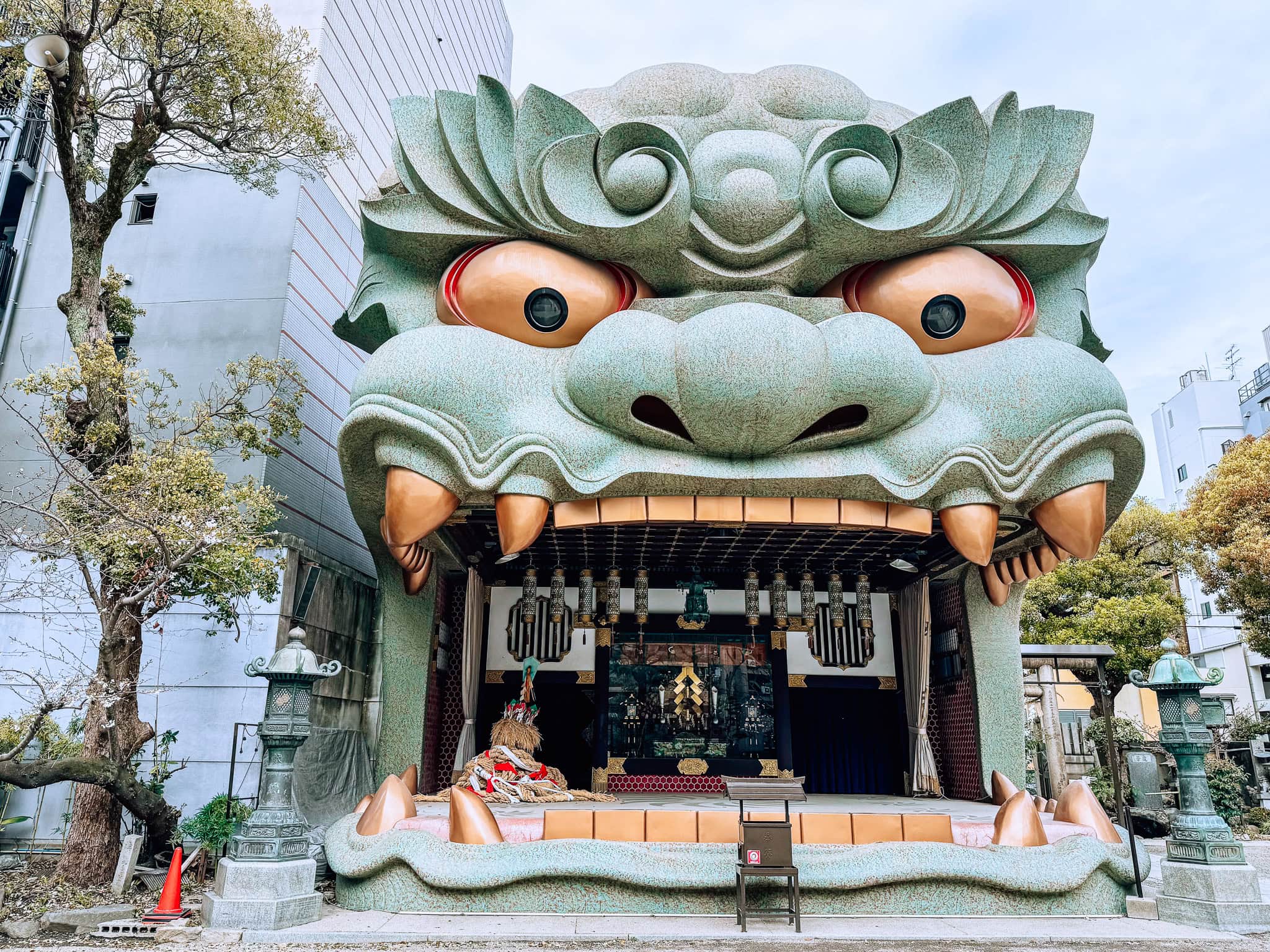 Namba Area to stay in Osaka, Namba Yasaka Jinja