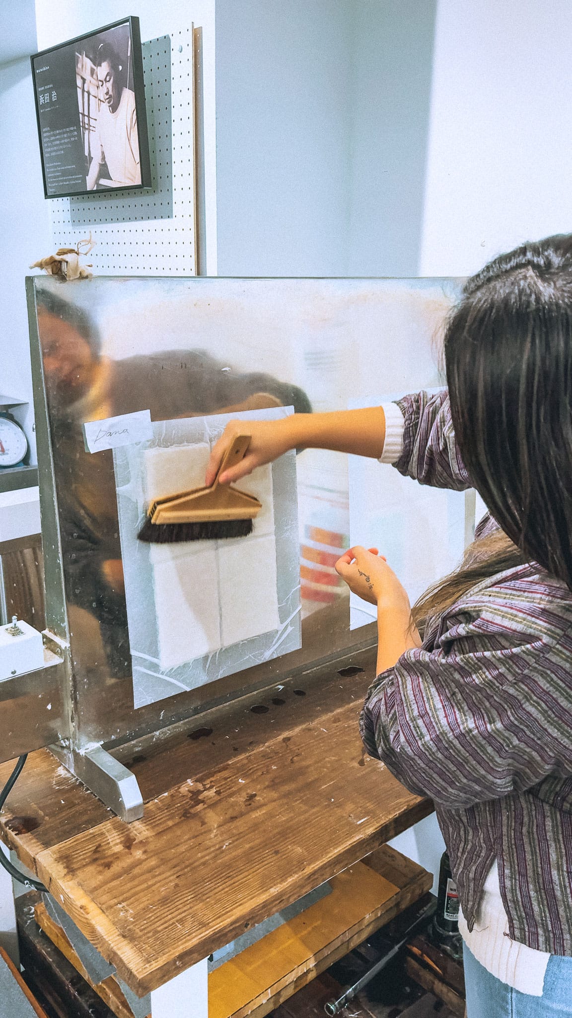 Drying washi using the heater dryer.